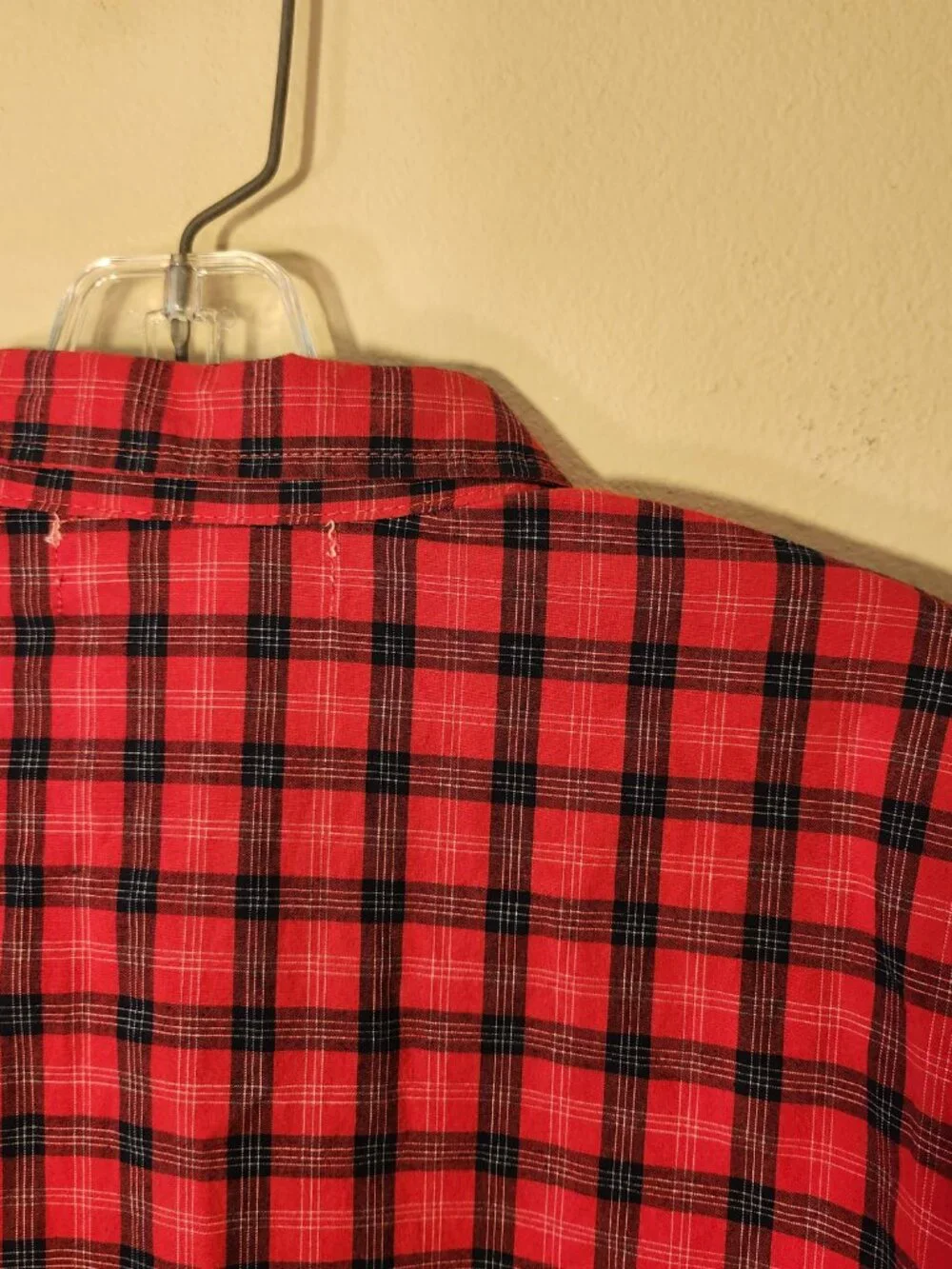 Old Navy Built in Flex Red and Black Plaid Shirt XL 14-16